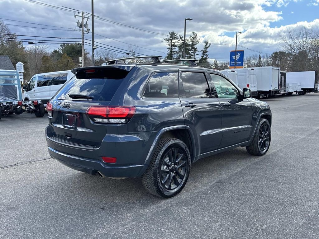 Used 2018 Jeep Grand Cherokee Altitude image 7