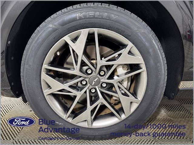 Used 2023 Genesis GV70 2.5T w/ Advanced Package AWD/4WD image 14