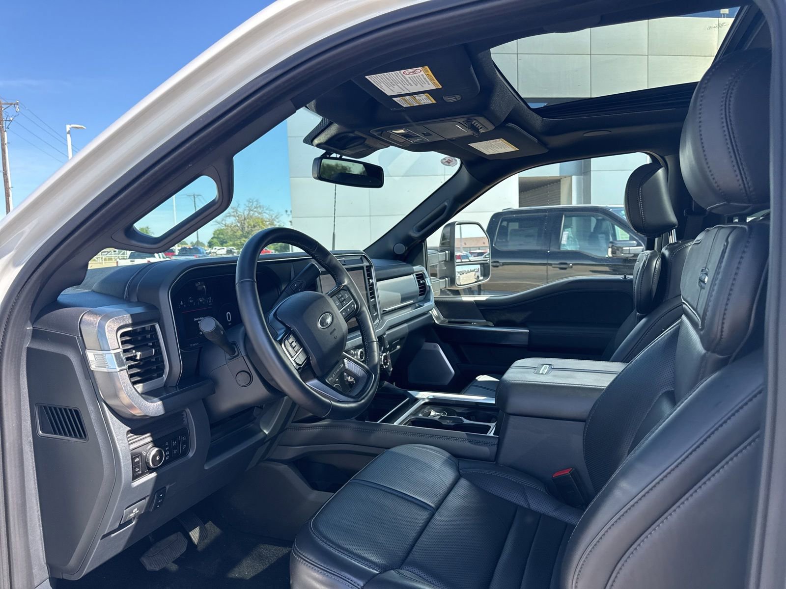 Certified 2025 Ford F450 Platinum w/ FX4 Off-Road Package AWD/4WD image 11