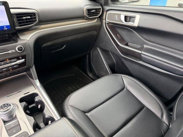 Certified 2020 Ford Explorer XLT w/ Equipment Group 202A RWD image 15