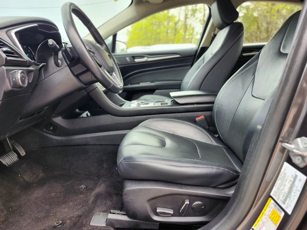 Certified 2020 Ford Fusion Titanium AWD/4WD image 18