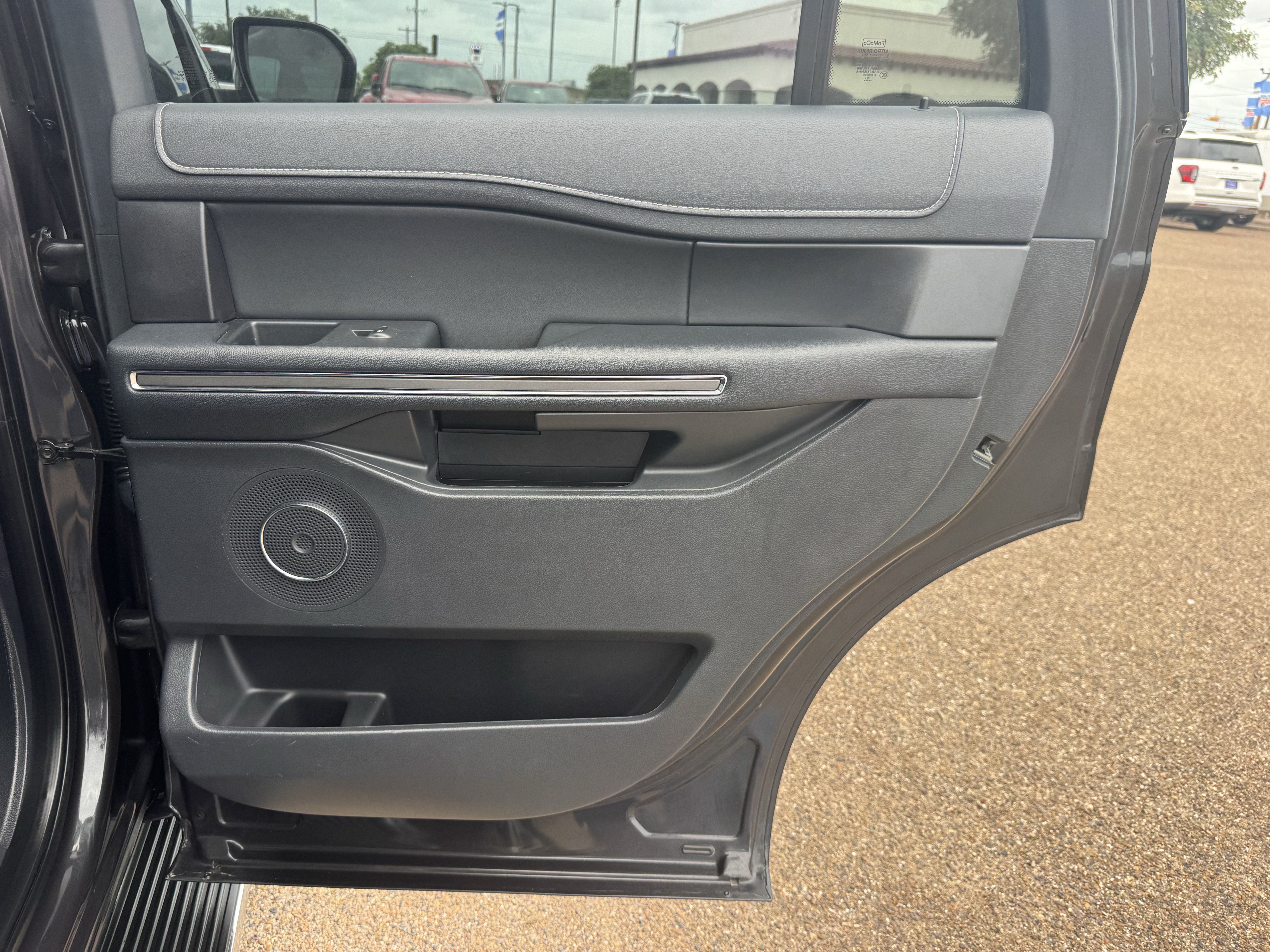Certified 2023 Ford Expedition XLT RWD image 29