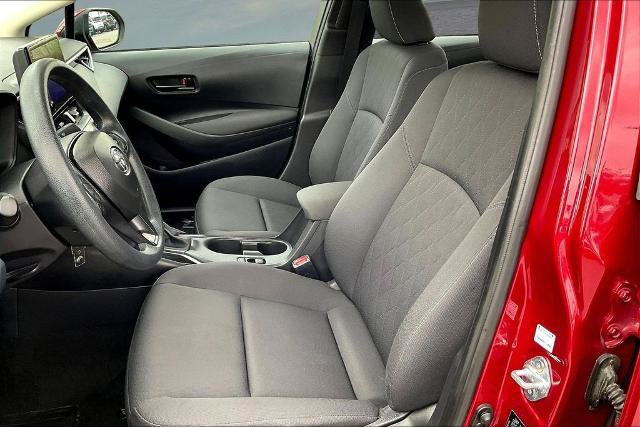 Used 2025 Toyota Corolla LE FWD image 21