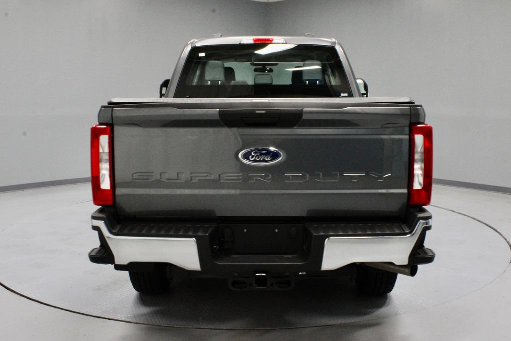 Certified 2025 Ford F250 XL AWD/4WD image 9