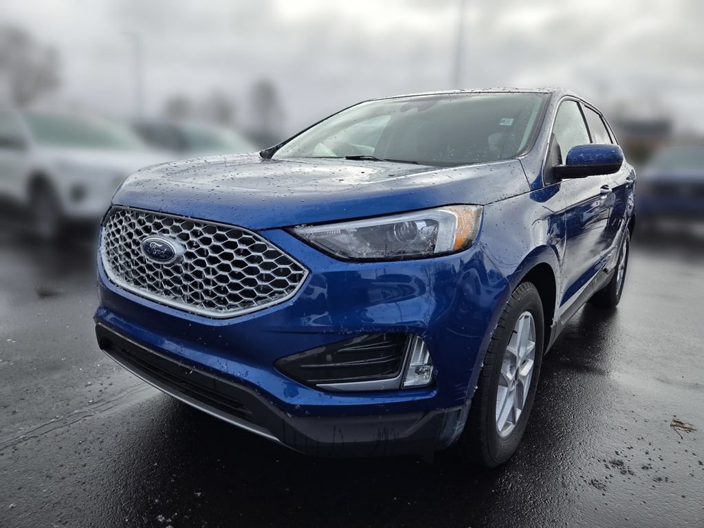 Certified 2024 Ford Edge SEL w/ Convenience Package AWD/4WD image 4