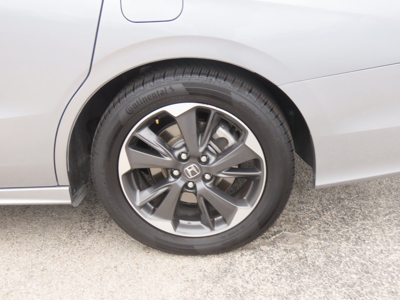 Used 2023 Honda Odyssey Elite image 18