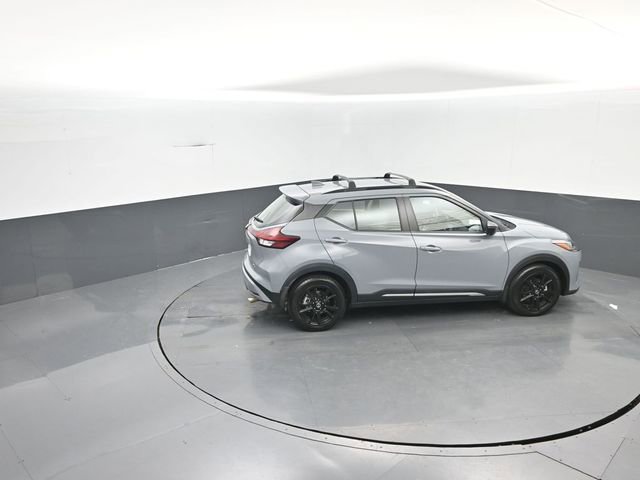 Used 2021 Nissan Kicks SR w/ SR Premium Package image 30