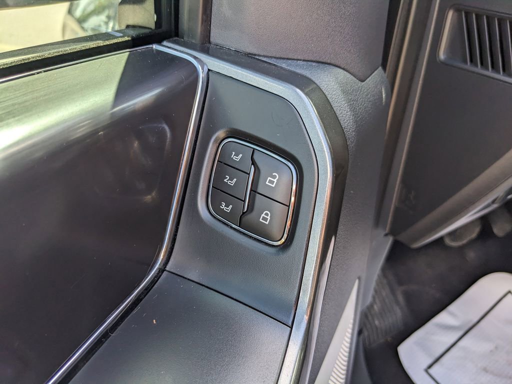 Certified 2023 Ford F150 Lariat w/ Equipment Group 502A High image 13