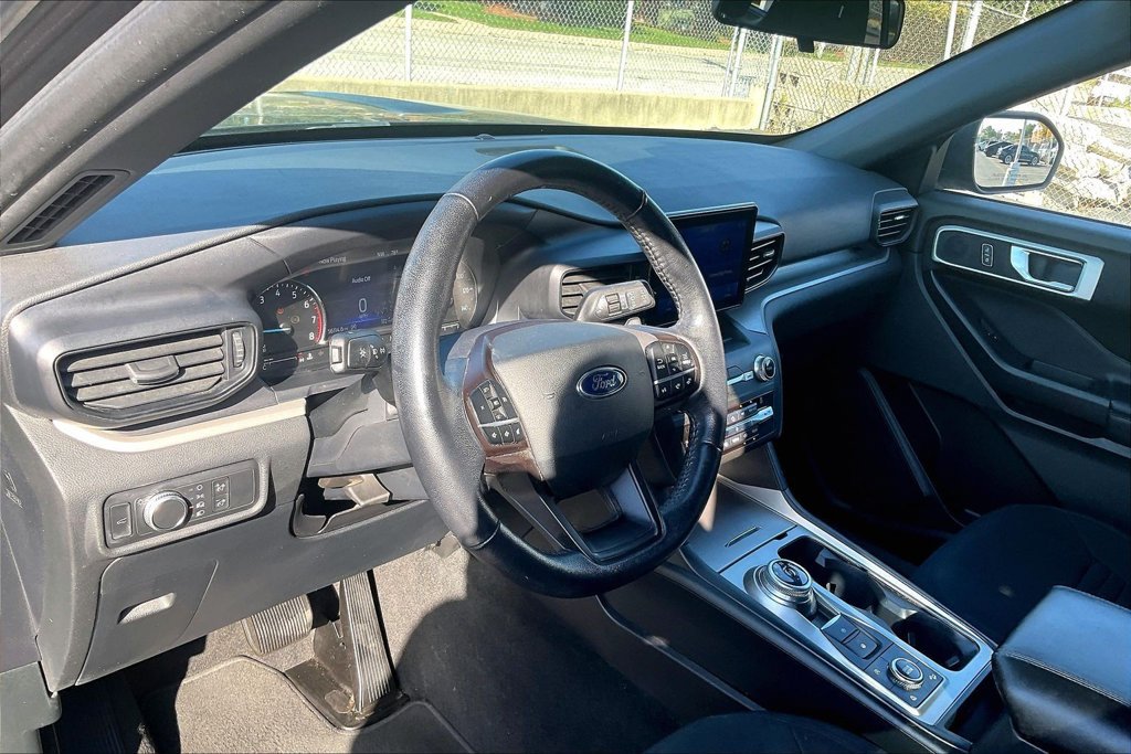 Certified 2020 Ford Explorer XLT AWD/4WD image 13
