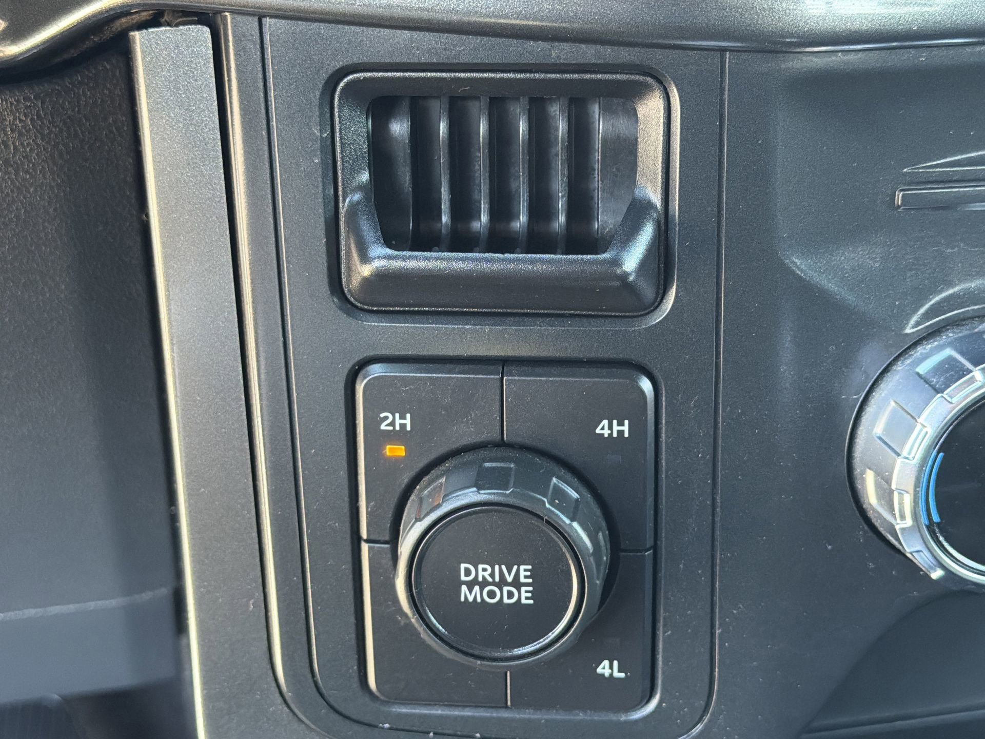 Certified 2022 Ford F150 XLT w/ Equipment Group 302A High image 14