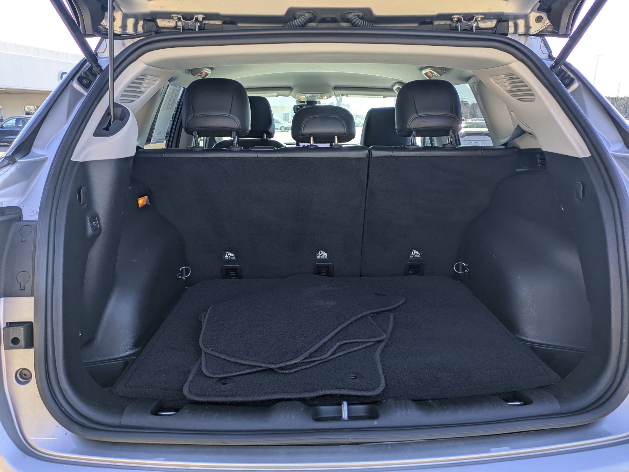 Used 2022 Jeep Compass Limited w/ Elite Group image 34