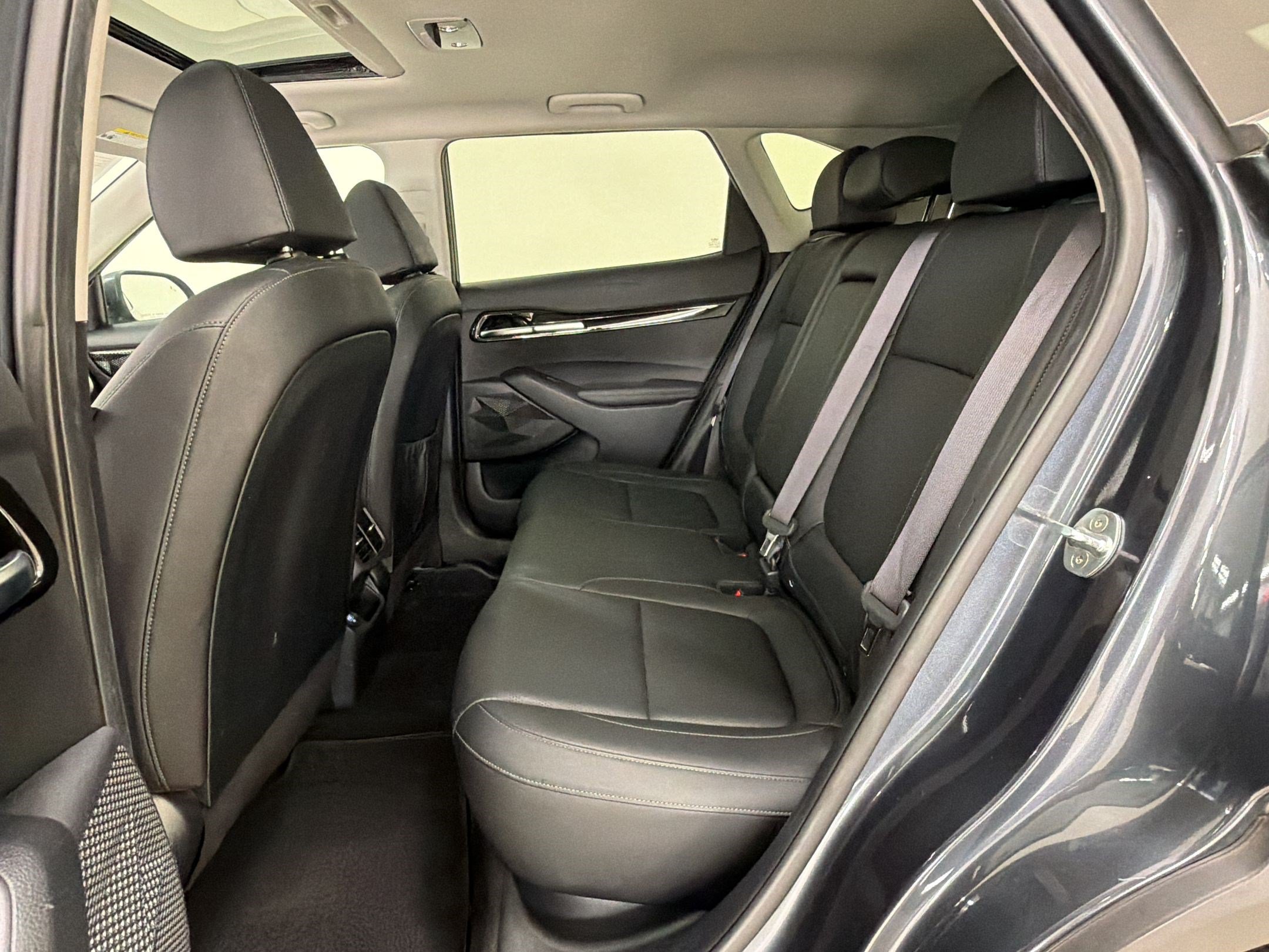 Used 2022 Kia Seltos SX w/ Sunroof Package AWD/4WD image 24
