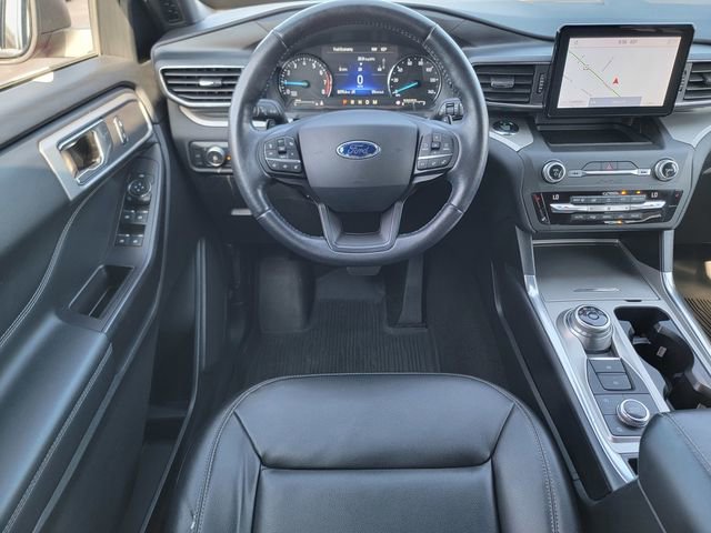 Certified 2020 Ford Explorer XLT w/ Equipment Group 202A AWD/4WD image 32