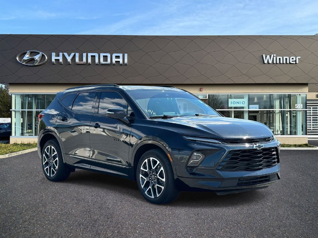 Used 2023 Chevrolet Blazer RS w/ Enhanced Convenience Package AWD/4WD image 6