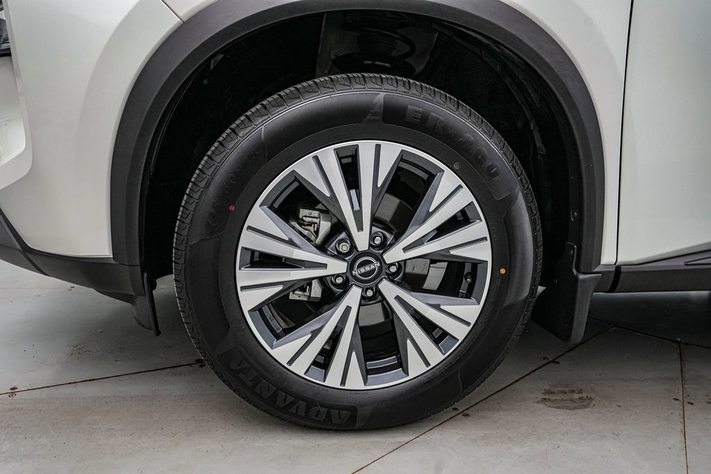 Used 2023 Nissan Rogue SV w/ SV Premium Package image 10