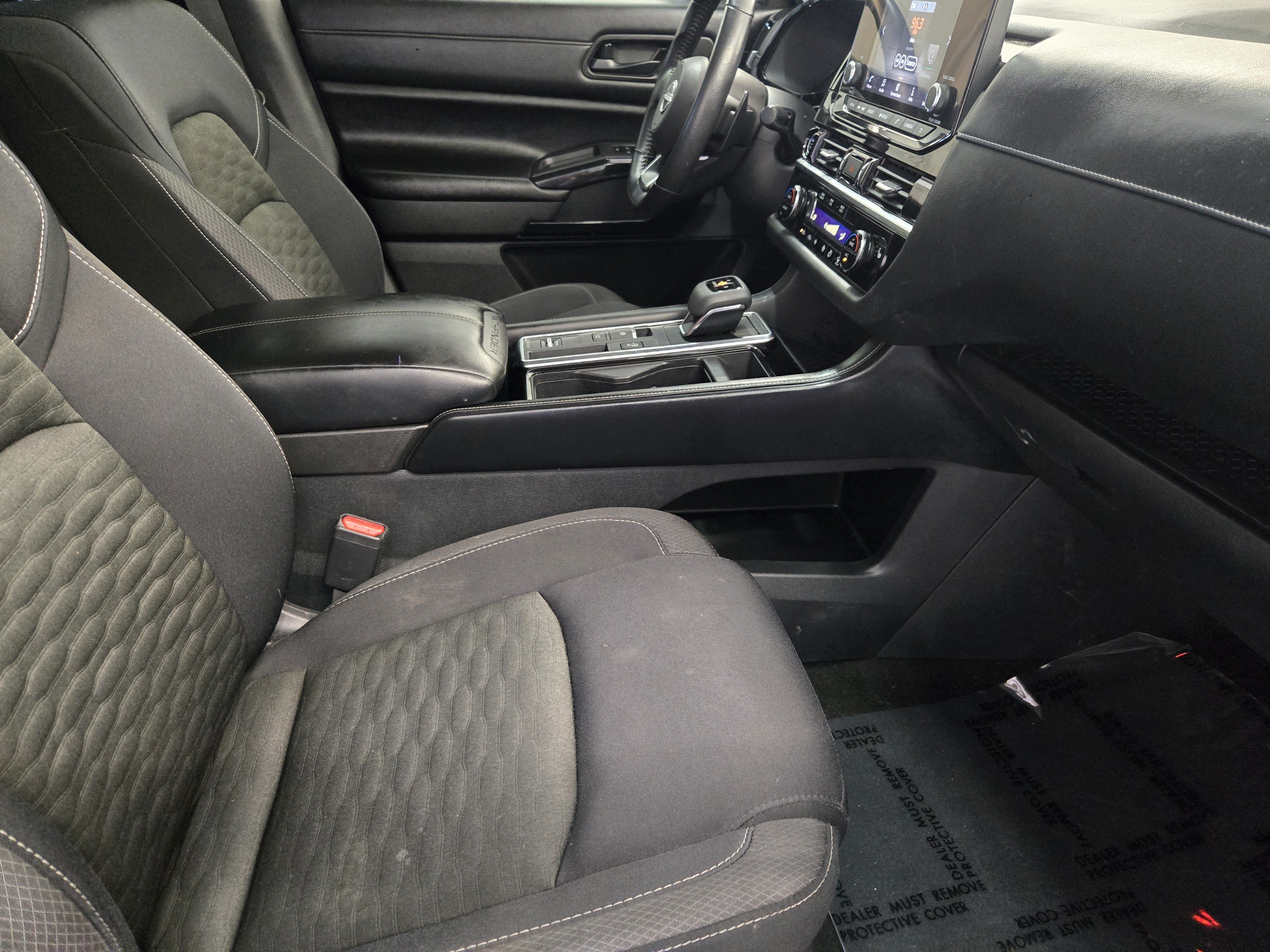 Used 2023 Nissan Pathfinder SV FWD image 16