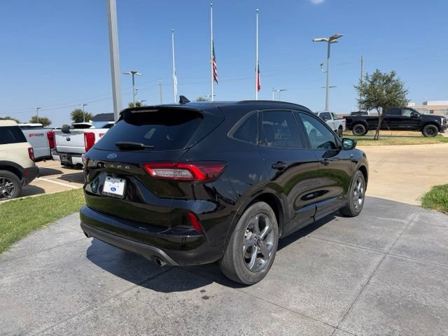 Certified 2024 Ford Escape ST-Line FWD image 7