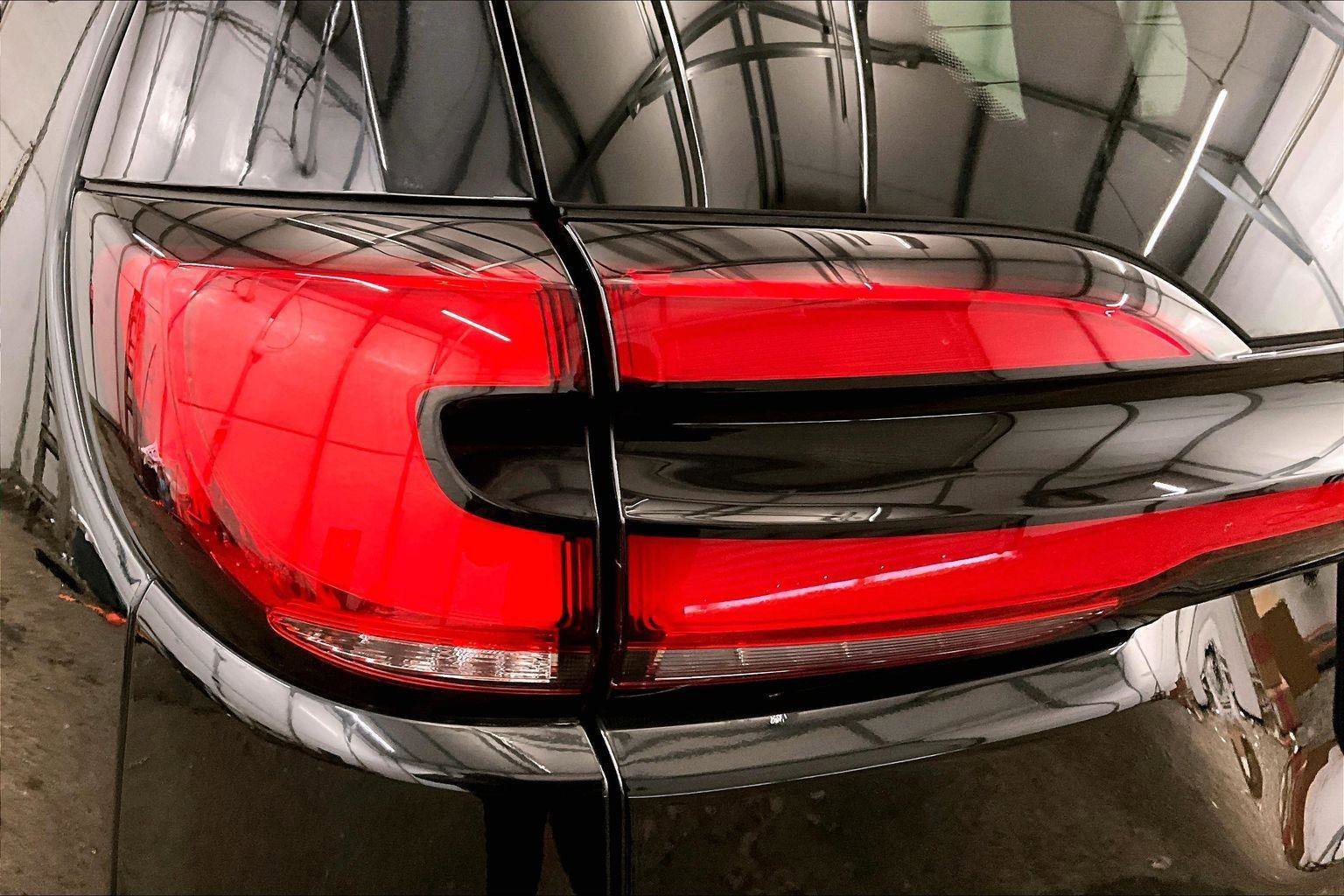 Used 2023 Chrysler Pacifica Touring-L image 29