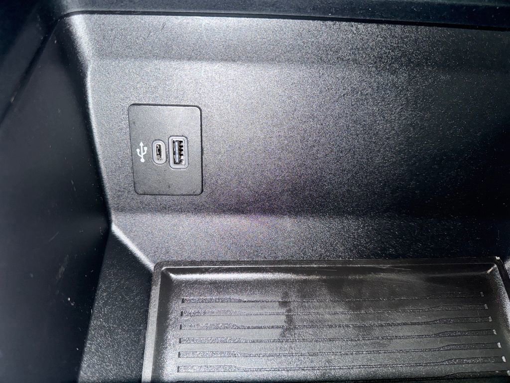 Certified 2025 Ford F350 XLT AWD/4WD image 32