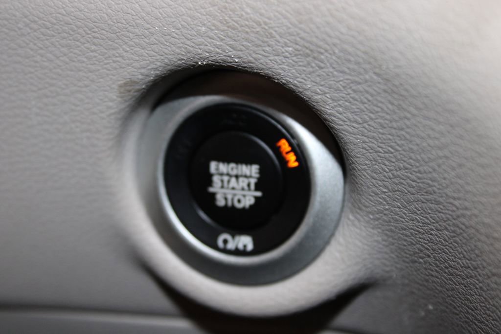 Used 2024 Chrysler Pacifica Touring-L image 44