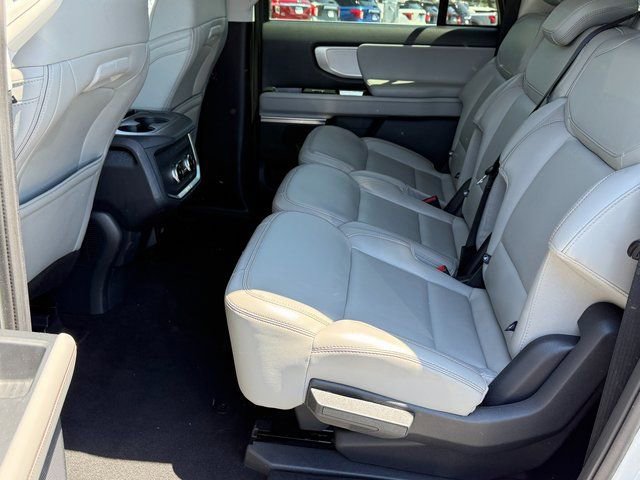 Certified 2025 Ford Expedition Max Active AWD/4WD image 6