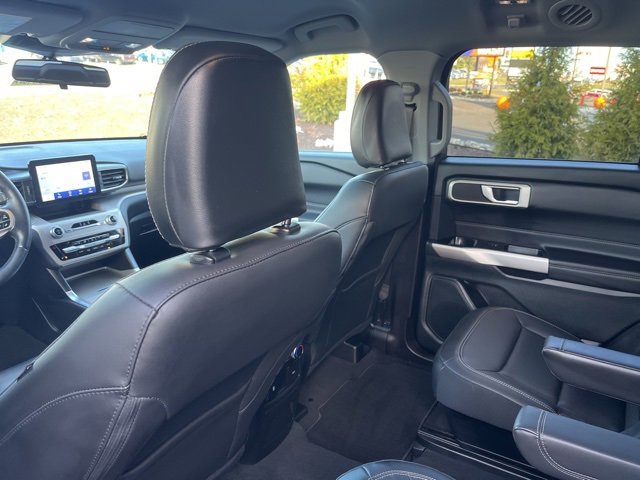 Certified 2022 Ford Explorer XLT w/ Equipment Group 202A image 20
