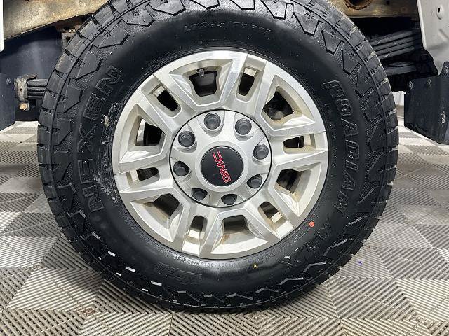 Used 2024 GMC Sierra 2500 Pro w/ Convenience Package AWD/4WD image 28