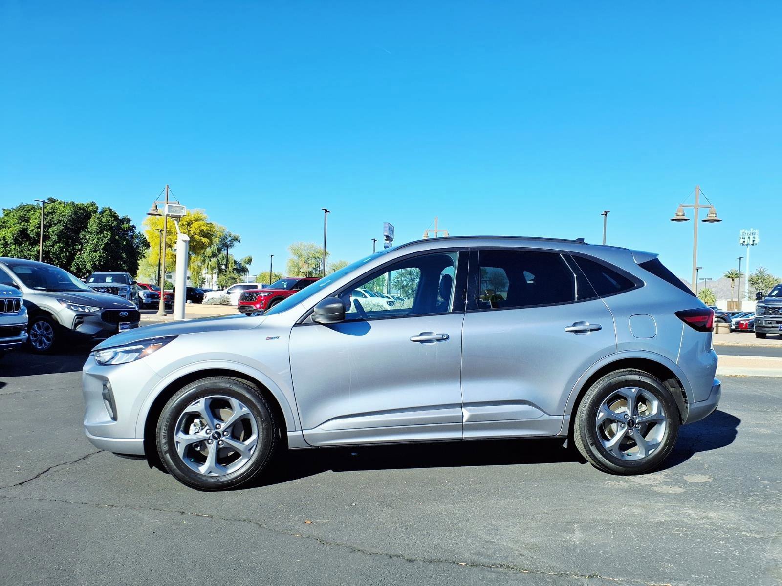 Certified 2023 Ford Escape ST-Line w/ Tech Pack #1 image 6