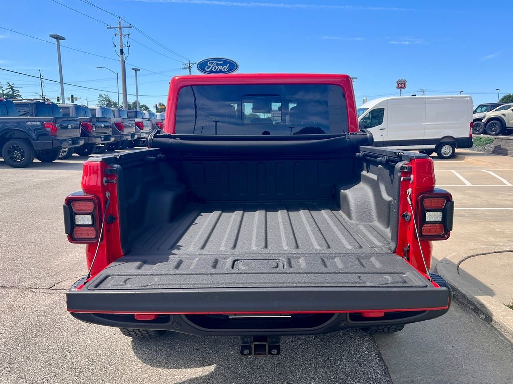Used 2020 Jeep Gladiator Rubicon w/ Advanced Safety Group AWD/4WD image 15