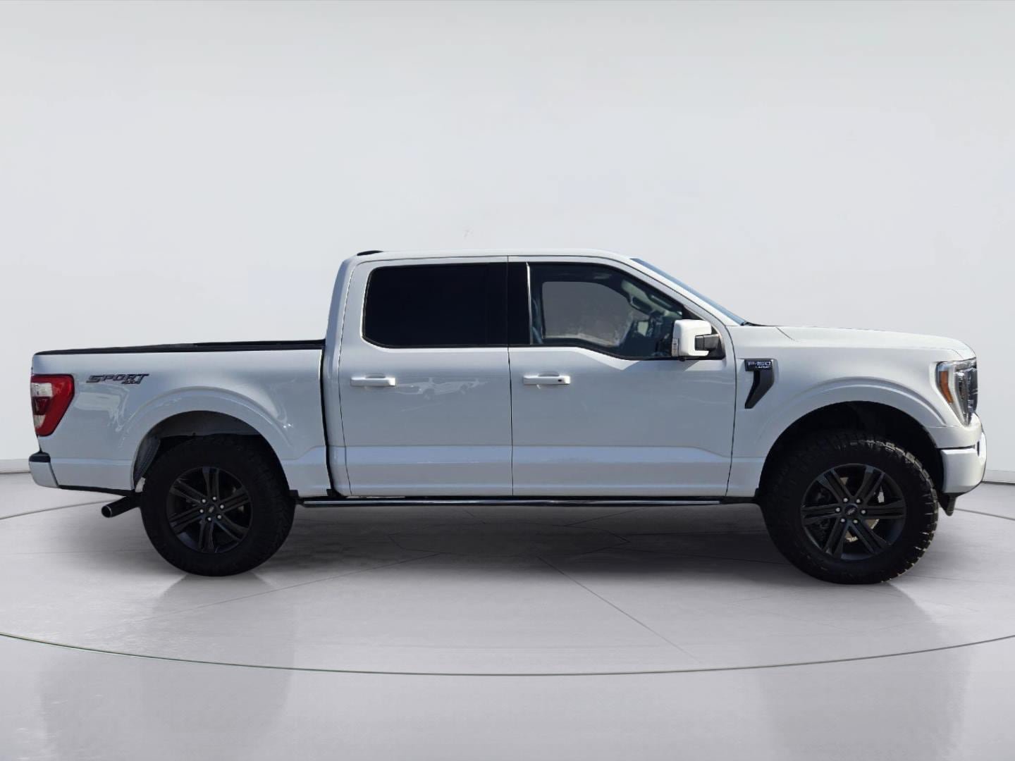 Certified 2021 Ford F150 Lariat w/ Equipment Group 502A High AWD/4WD image 4