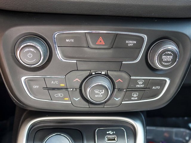 Used 2021 Jeep Compass Latitude AWD/4WD image 23