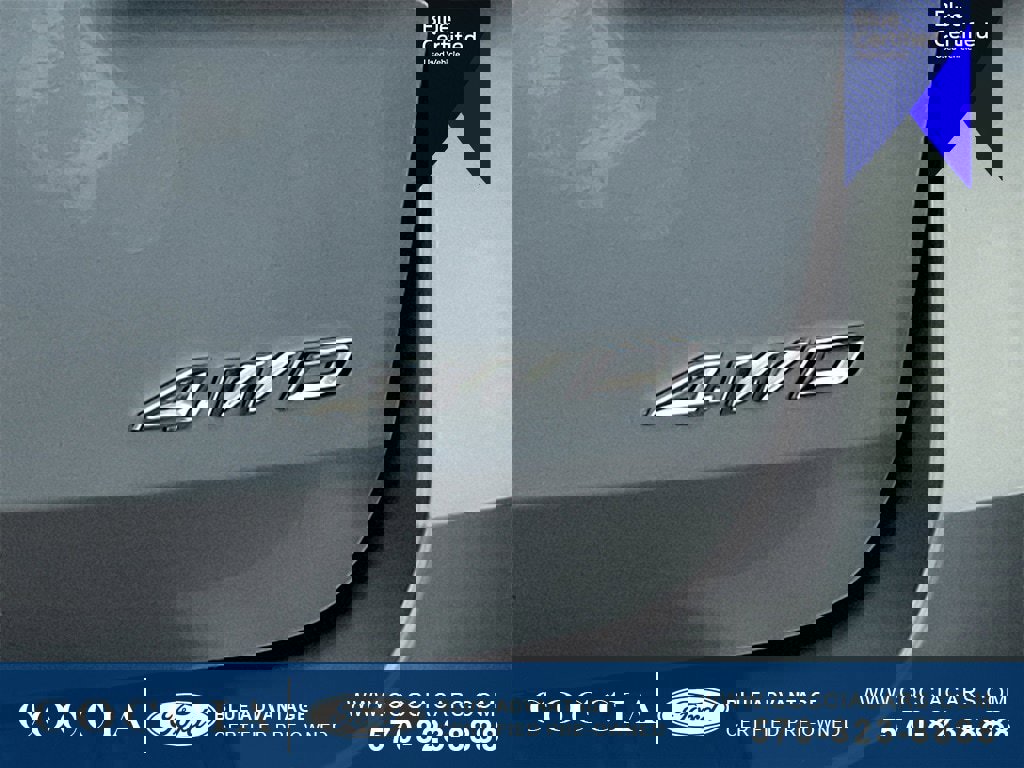 Certified 2021 Ford Explorer XLT w/ Equipment Group 202A image 31