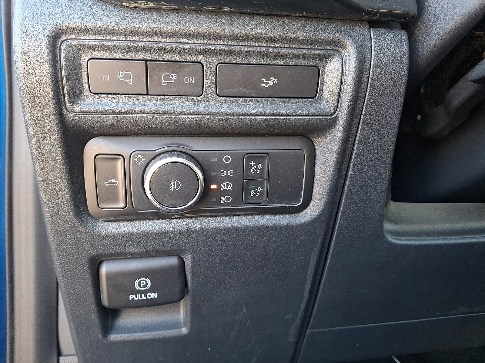 Certified 2022 Ford F150 XLT w/ Equipment Group 302A High image 25