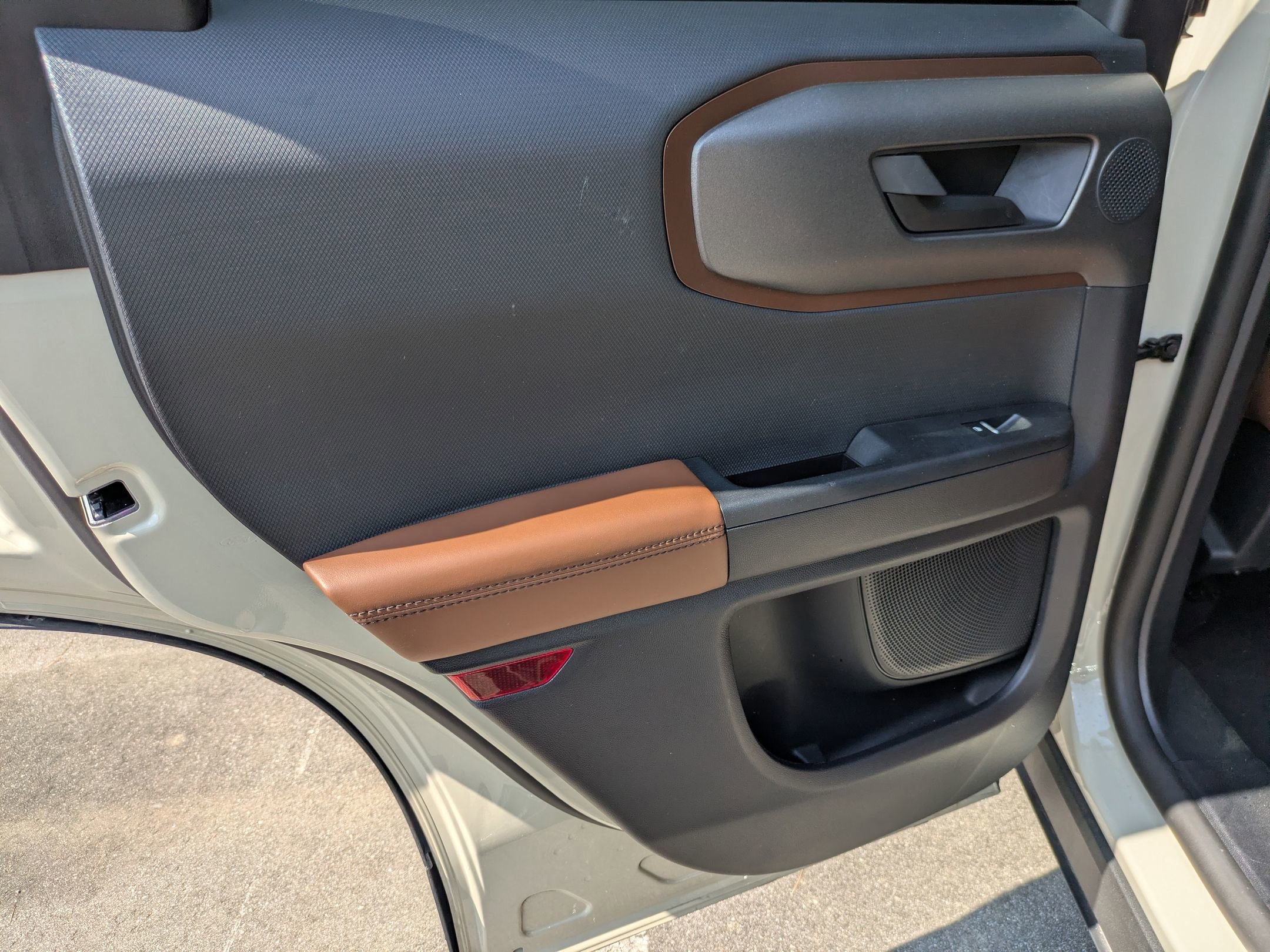 Certified 2025 Ford Bronco Sport Outer Banks w/ Outer Banks Tech Package+ image 29