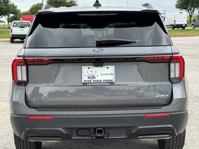 Certified 2025 Ford Explorer ST-Line image 5