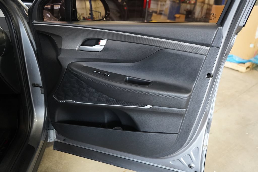 Used 2019 Hyundai Santa Fe SEL FWD image 19