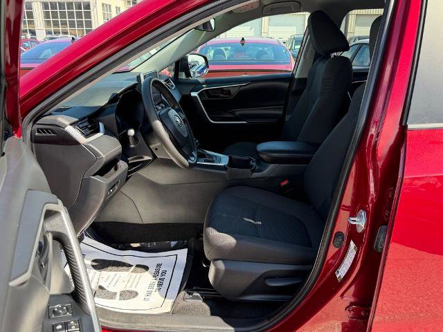 Used 2023 Toyota RAV4 LE AWD/4WD image 12