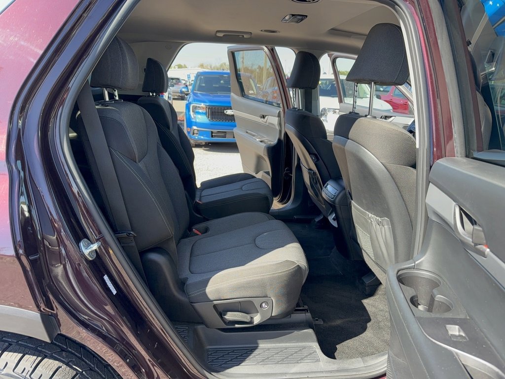 Used 2022 Hyundai Palisade SEL image 13