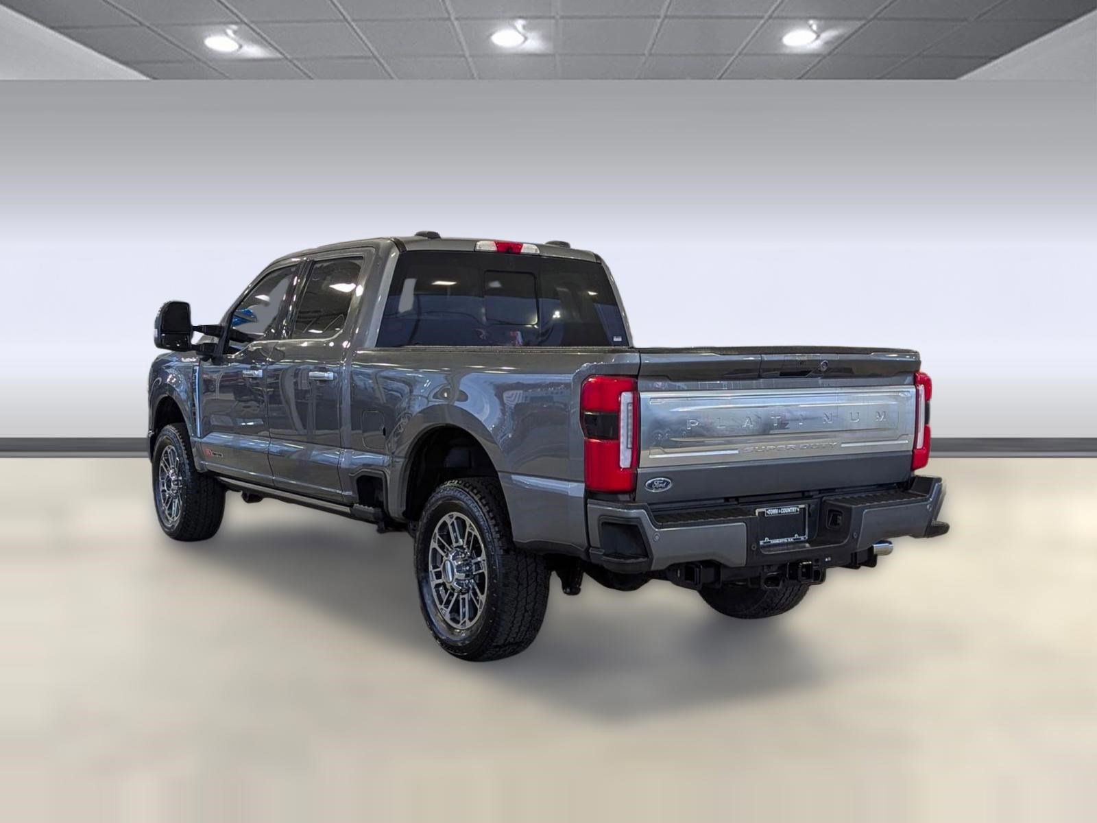 Certified 2025 Ford F350 Platinum w/ Platinum Plus Package image 3