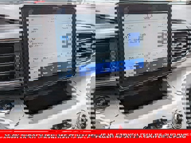 Certified 2024 Ford Explorer XLT w/ Equipment Group 202A image 18