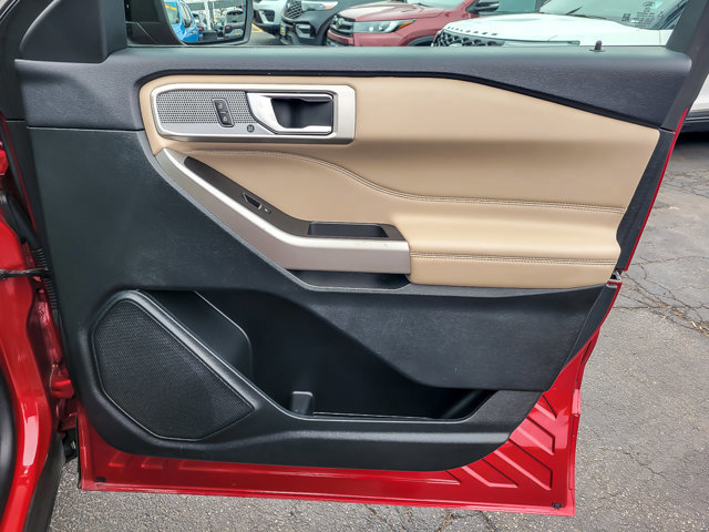 Certified 2024 Ford Explorer Limited image 24