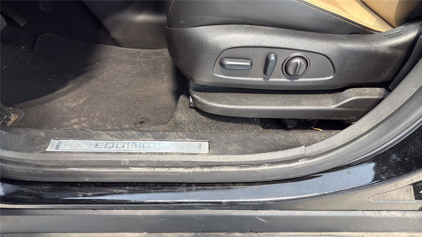 Used 2023 Chevrolet Equinox Premier AWD/4WD image 26