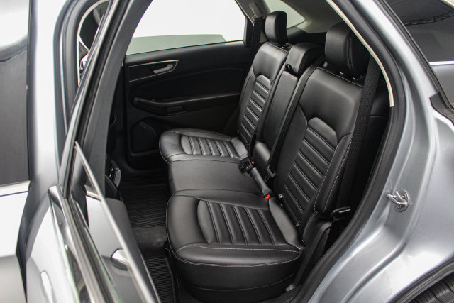 Certified 2024 Ford Edge SEL w/ Convenience Package AWD/4WD image 12