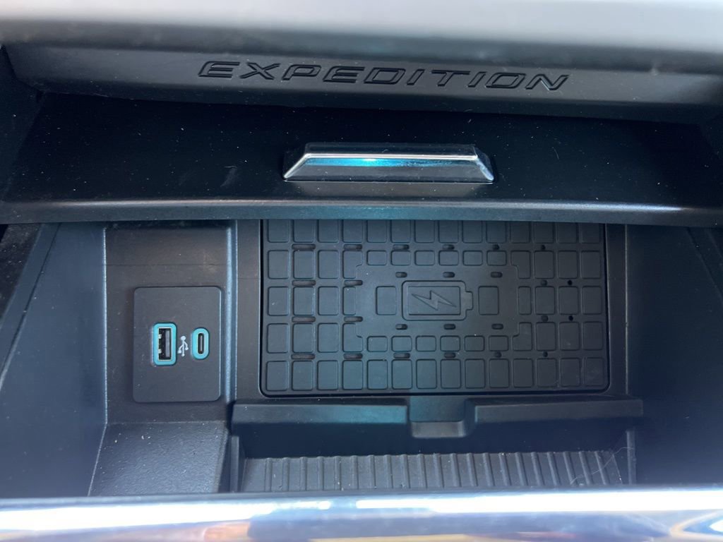 Certified 2022 Ford Expedition XLT image 30