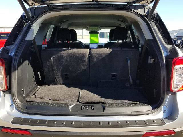Certified 2022 Ford Explorer XLT w/ Class IV Trailer Tow Package image 9