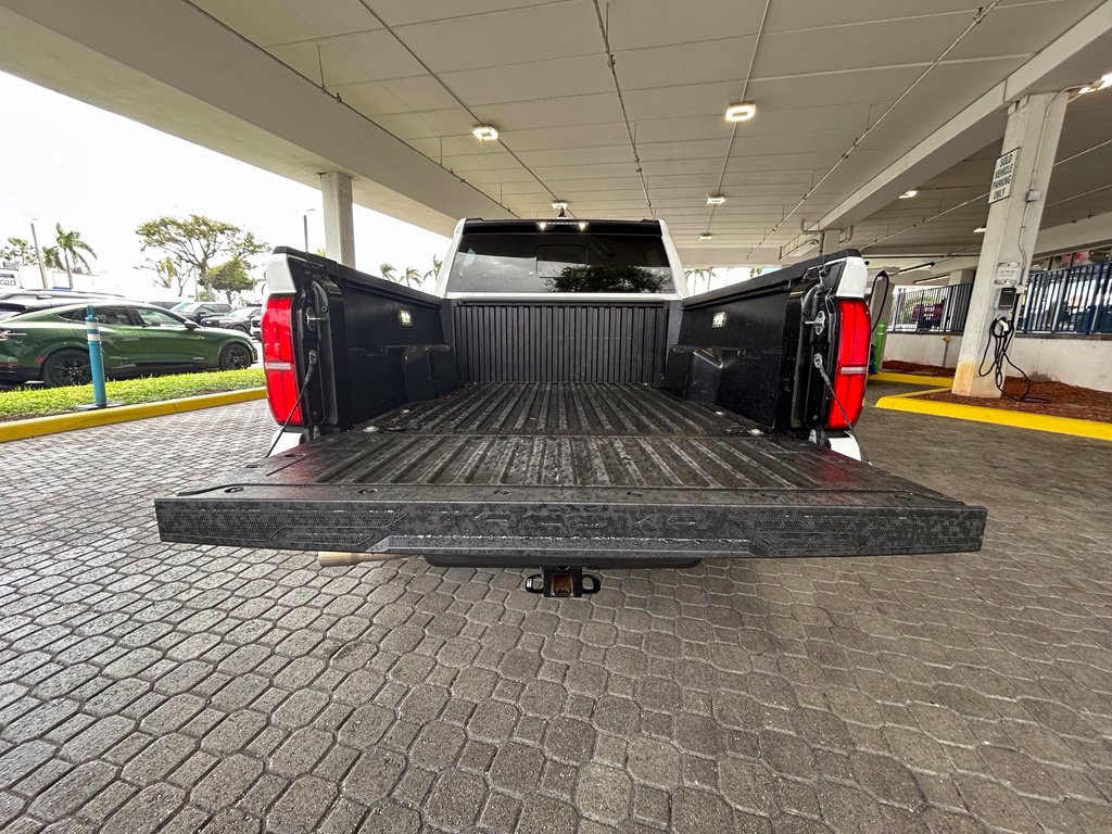 Used 2024 Toyota Tacoma SR5 w/ SR5 Upgrade Package AWD/4WD image 30