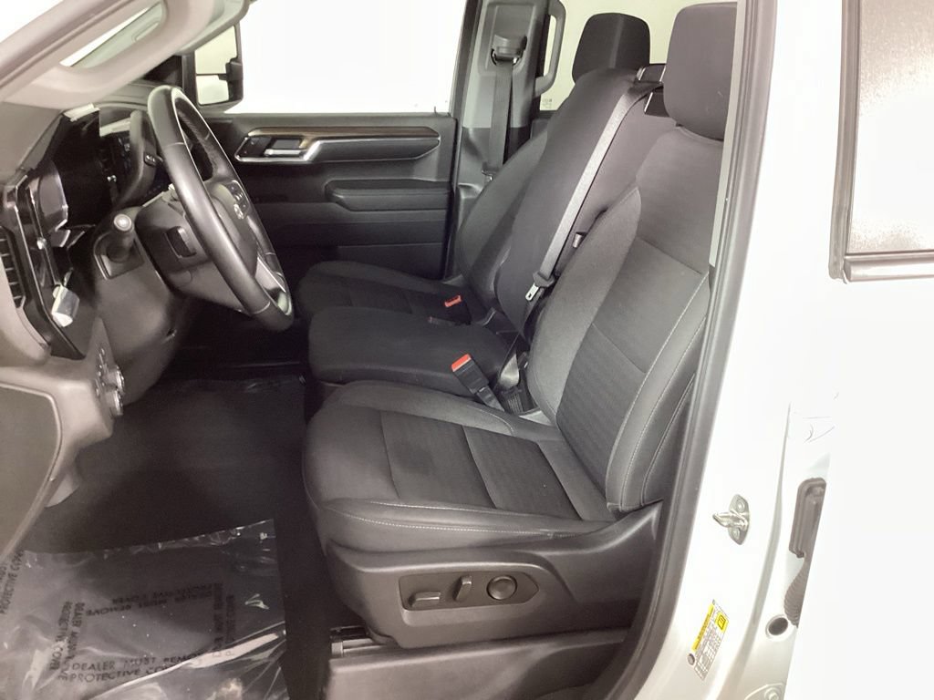 Used 2023 Chevrolet Silverado 1500 RST AWD/4WD image 25