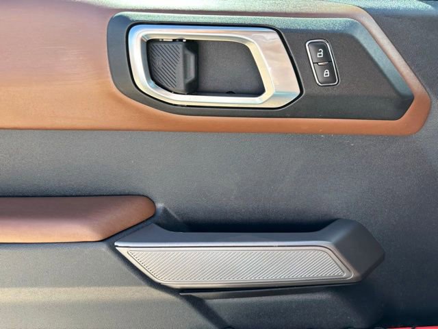 Certified 2023 Ford Bronco Heritage Edition image 13