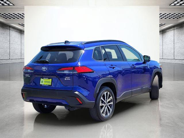 Used 2025 Toyota Corolla Cross XLE FWD image 7