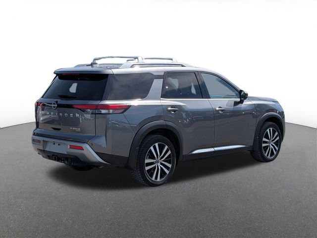 Used 2024 Nissan Pathfinder Platinum AWD/4WD image 3